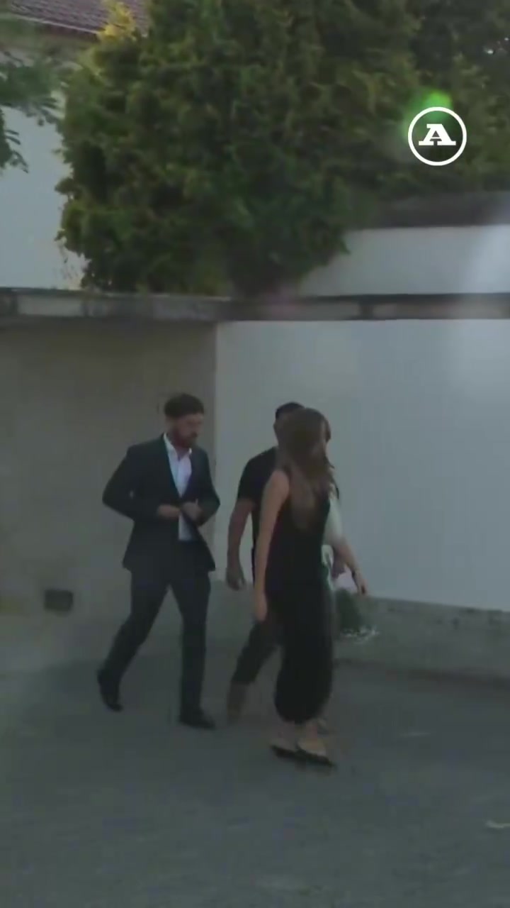 两个20号B席和妻子回葡萄牙参加若塔葬礼