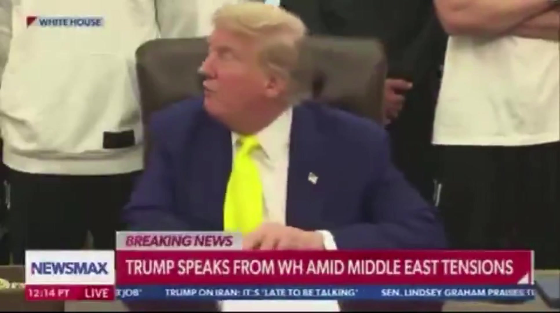 尴尬特朗普接见尤文球员时突然提问你们队能加入女性吗