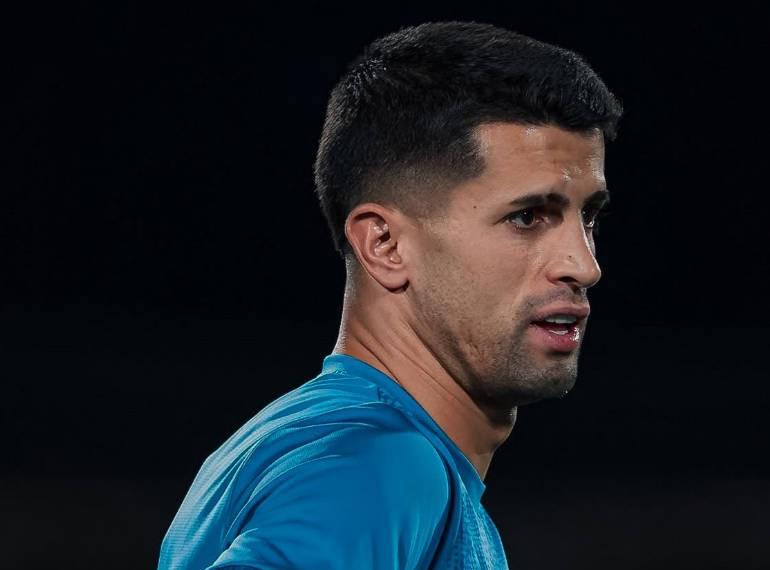 沙媒:坎塞洛告知新月高层自己想离队,但小因扎吉不想放他走