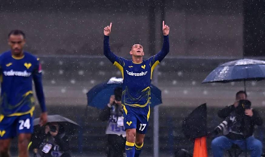 图片报：因两名前锋状态差，多特考虑冬窗签维罗纳前锋焦瓦内