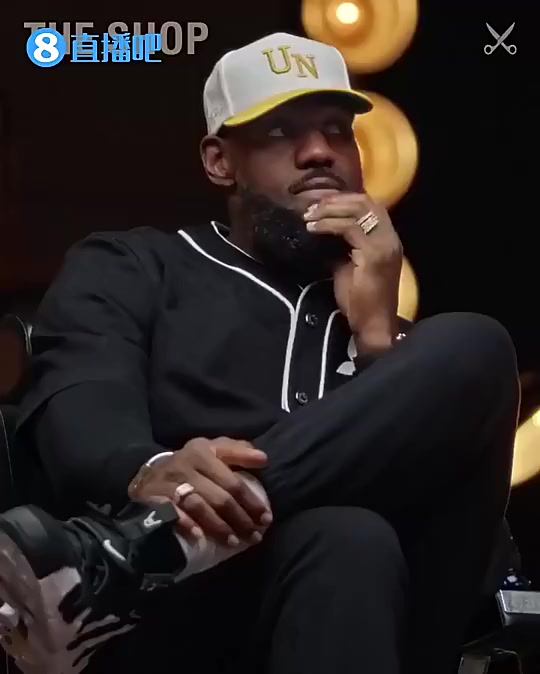 詹姆斯13年我DPOY排名第二但得奖那人连防守一阵都没进