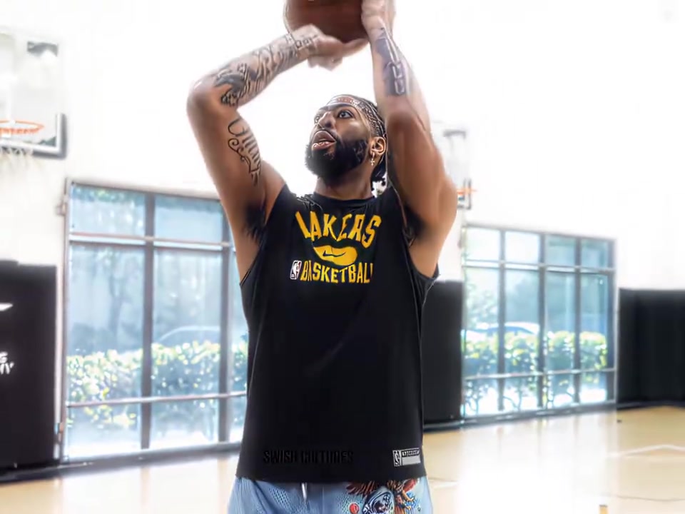 架海紫金梁浓眉这身材放古代也是个威震一方的将领啊