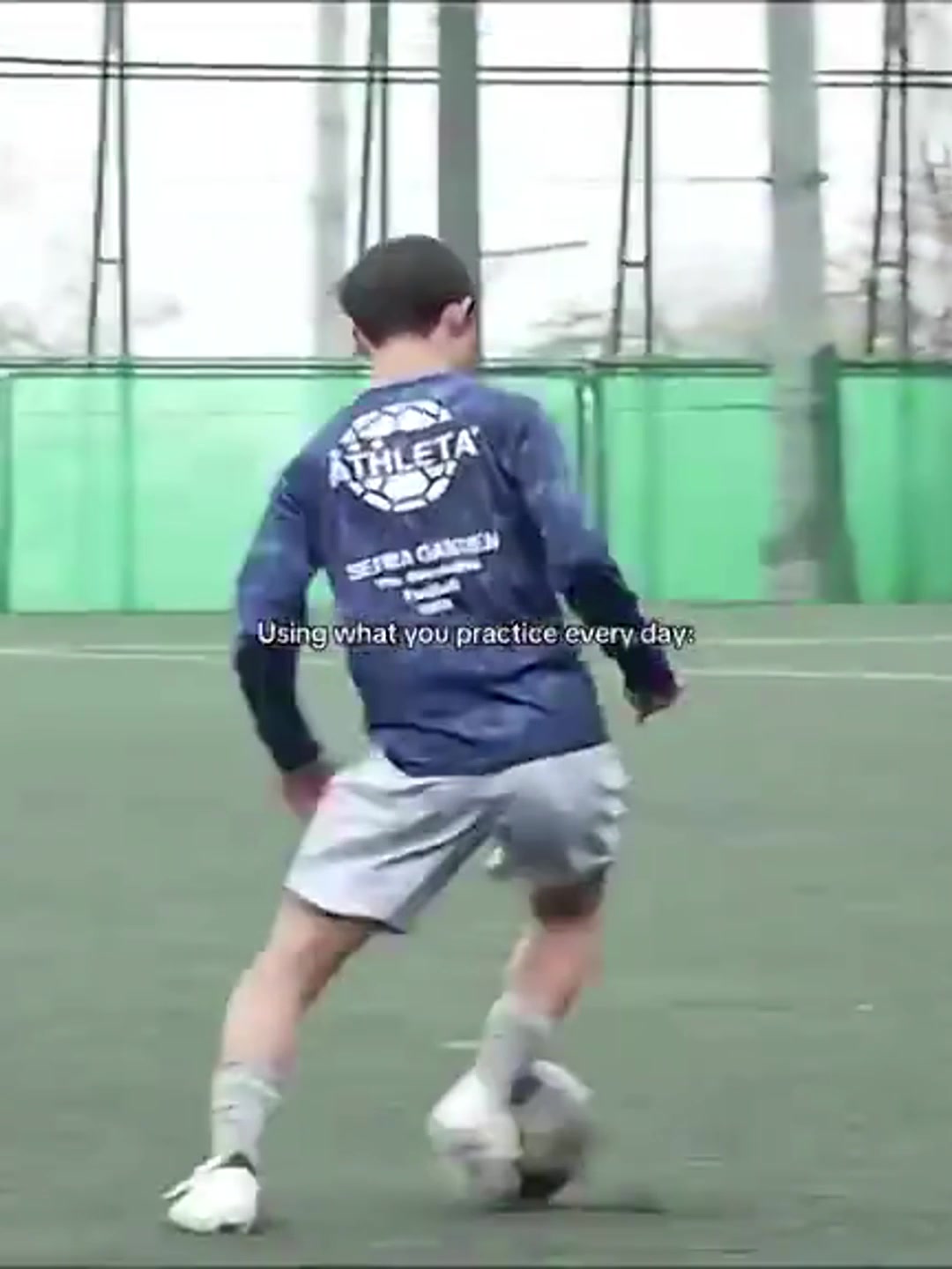 丝滑日本小球员的控球视频在外网爆火