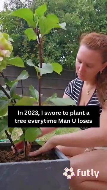 外网视频恶搞曼联球迷从23年开始只要曼联输球就种一棵树