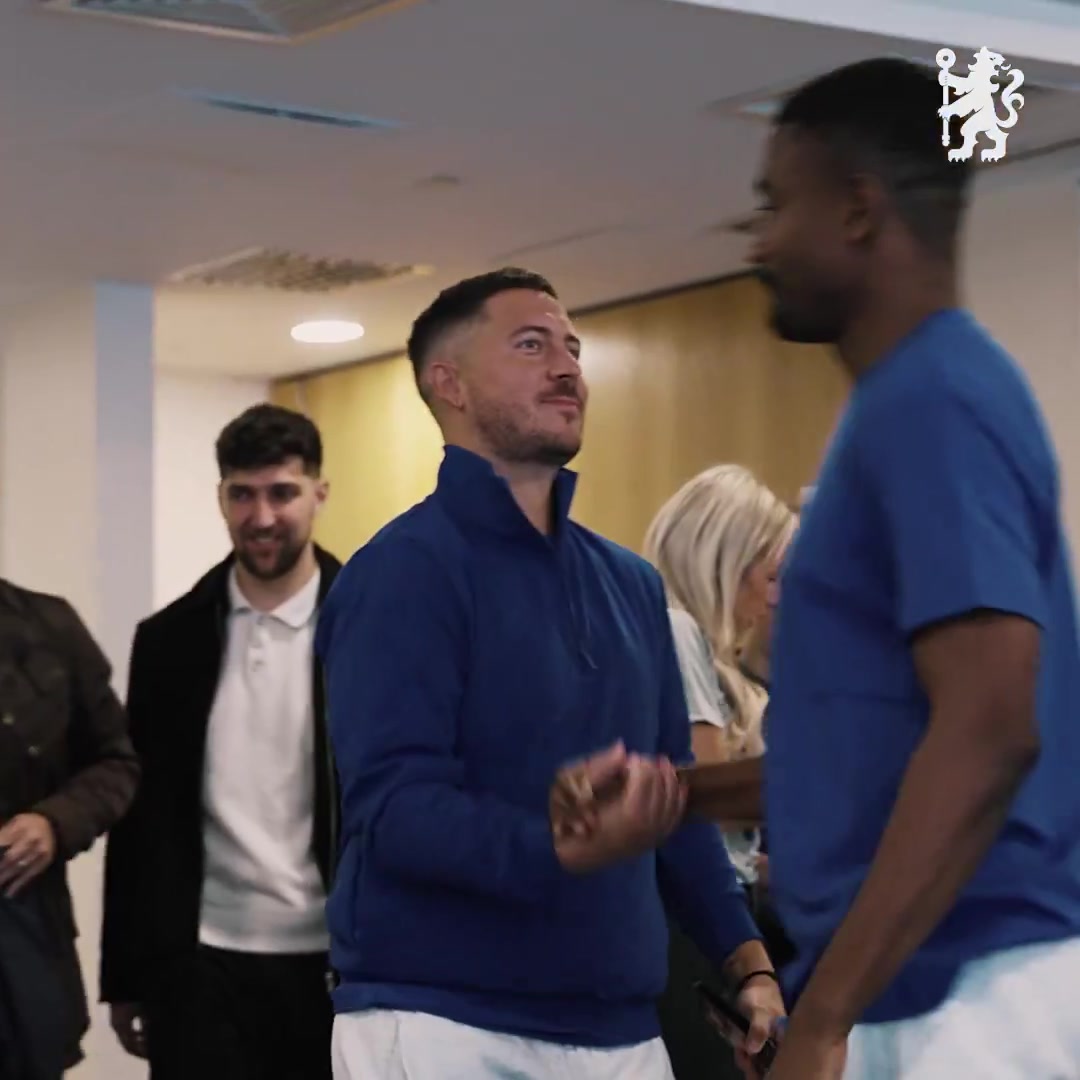 阿扎尔见到昔日切尔西队友格外开心