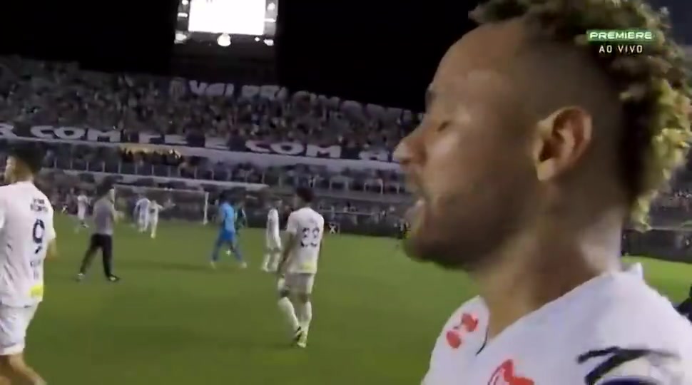 哭了率桑托斯暂时逃离降级区赛后踢满全场的内马尔落泪