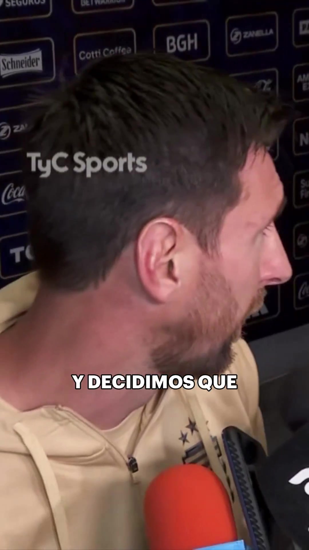 缺席下一场梅西我和斯卡洛尼谈过了刚伤愈避免长途旅行