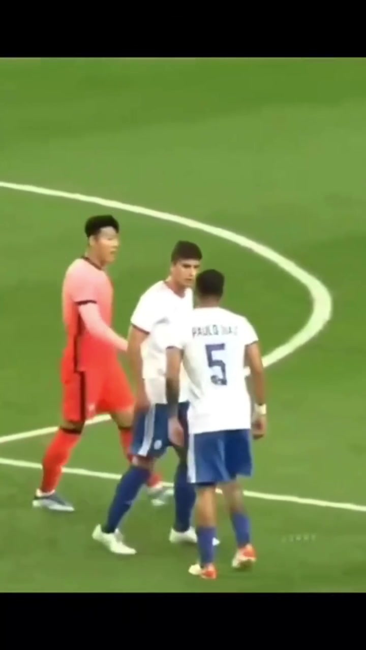 也不喜欢别人内讧名场面和事佬孙兴慜化解对手矛盾