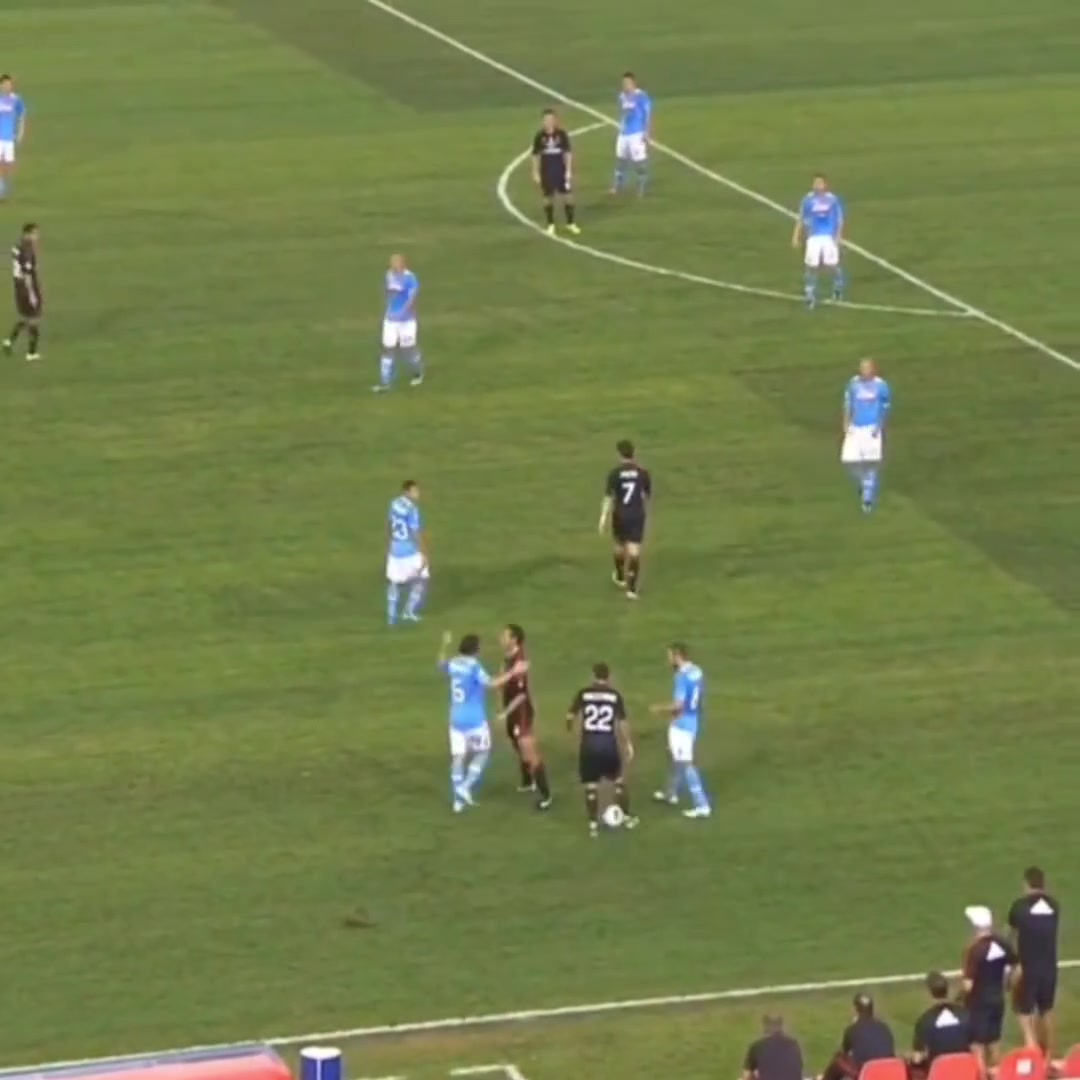 人是内斯塔打的牌是加图索吃的名场面合集文质彬彬米兰人