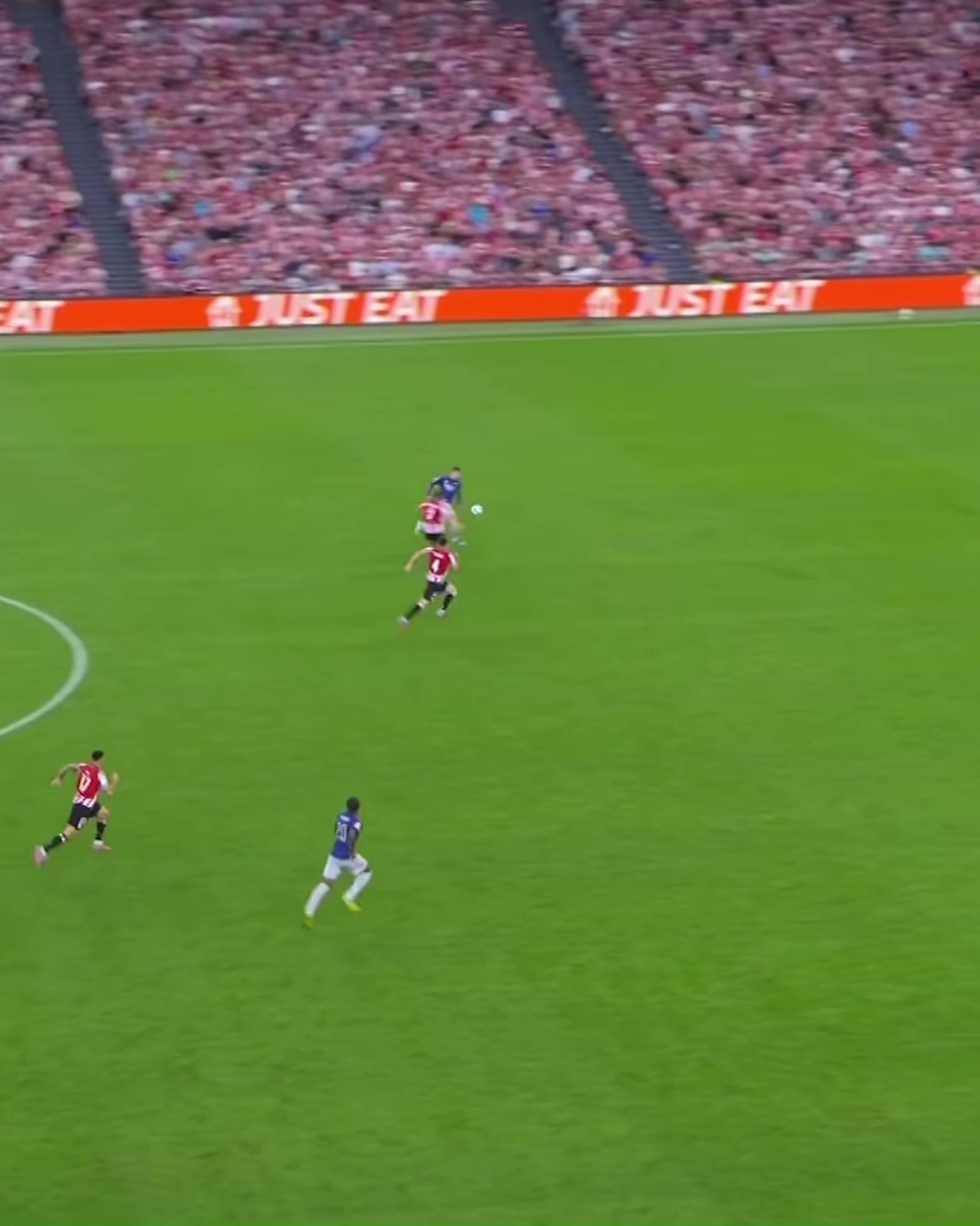 西甲杀手欧冠官方晒马丁内利3次对西甲球队单刀破门